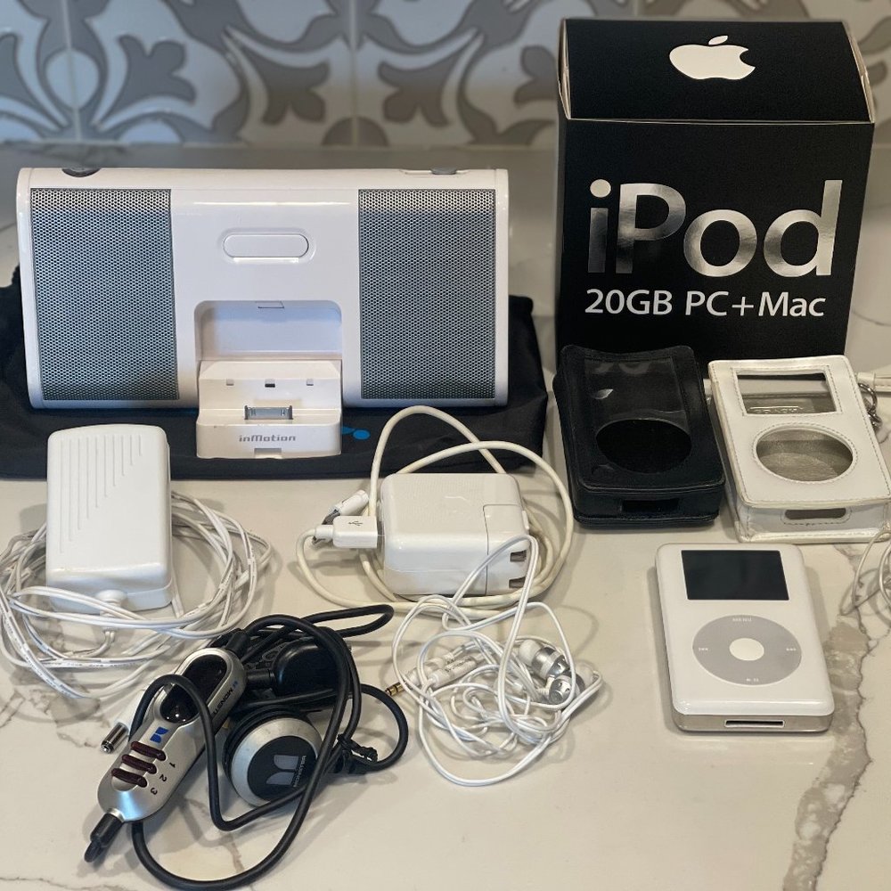 Apple-Generation Classic iPod with multiple accessories